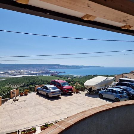 Villa Blue Sky - Hrvatini โคเปร์ ภายนอก รูปภาพ